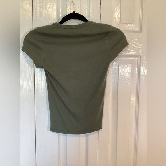 Full Tilt - Olive Green Ribbed T-Shirt - Sz Small - Picture 2 of 4